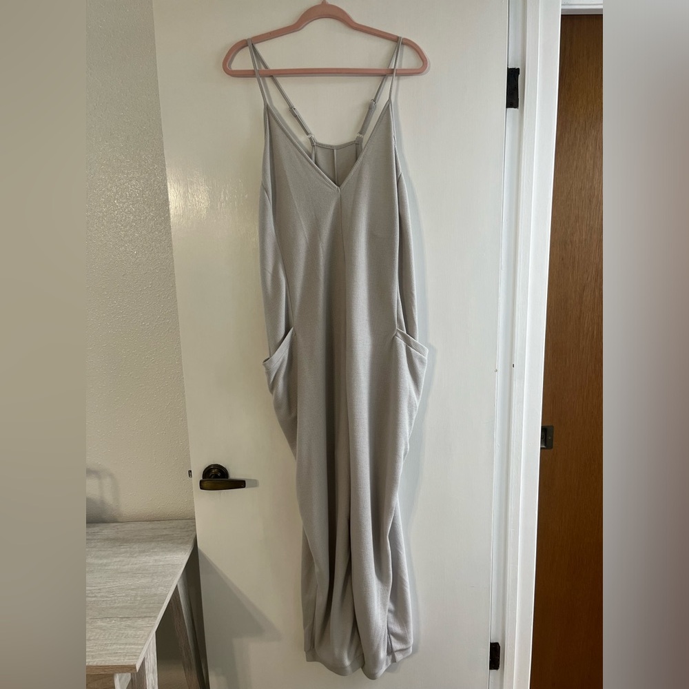 Amazon / Jumpsuit / 2XL